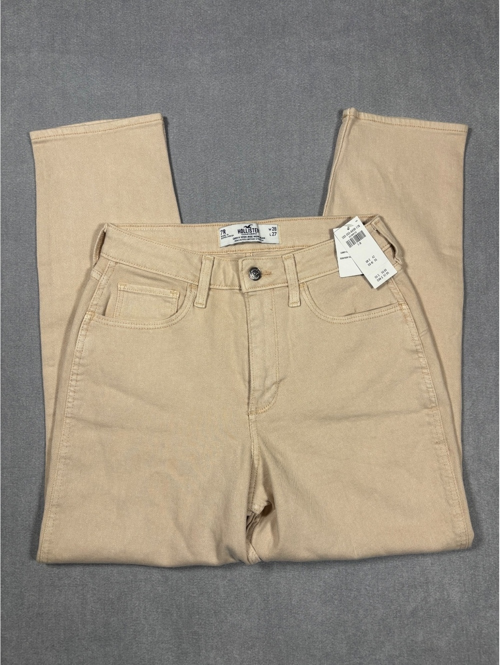 Hollister Curvy High-Rise Mom Jeans in Muted Curry - Size 7R